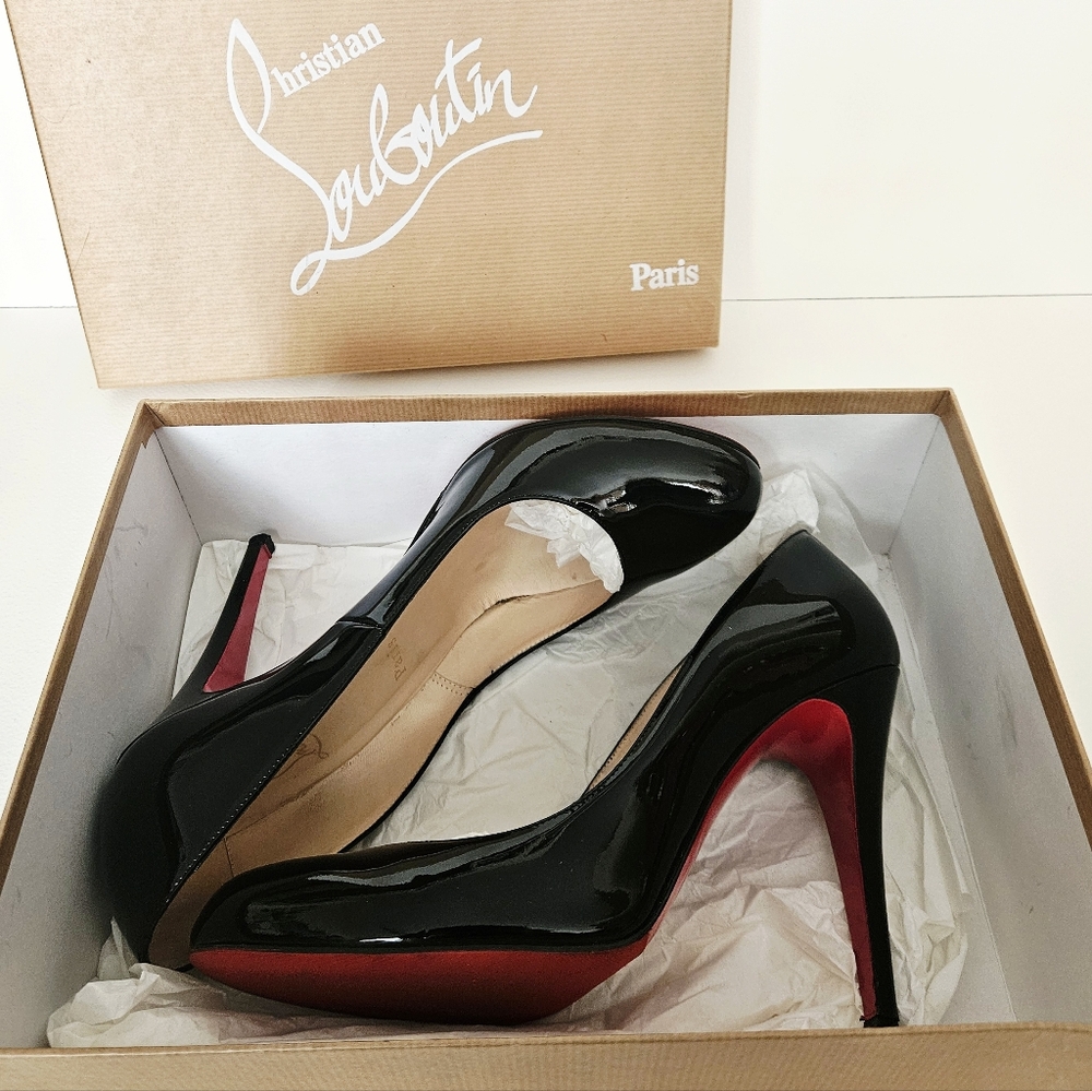 Christian Louboutin Glossy Black Heels 🖤✨️